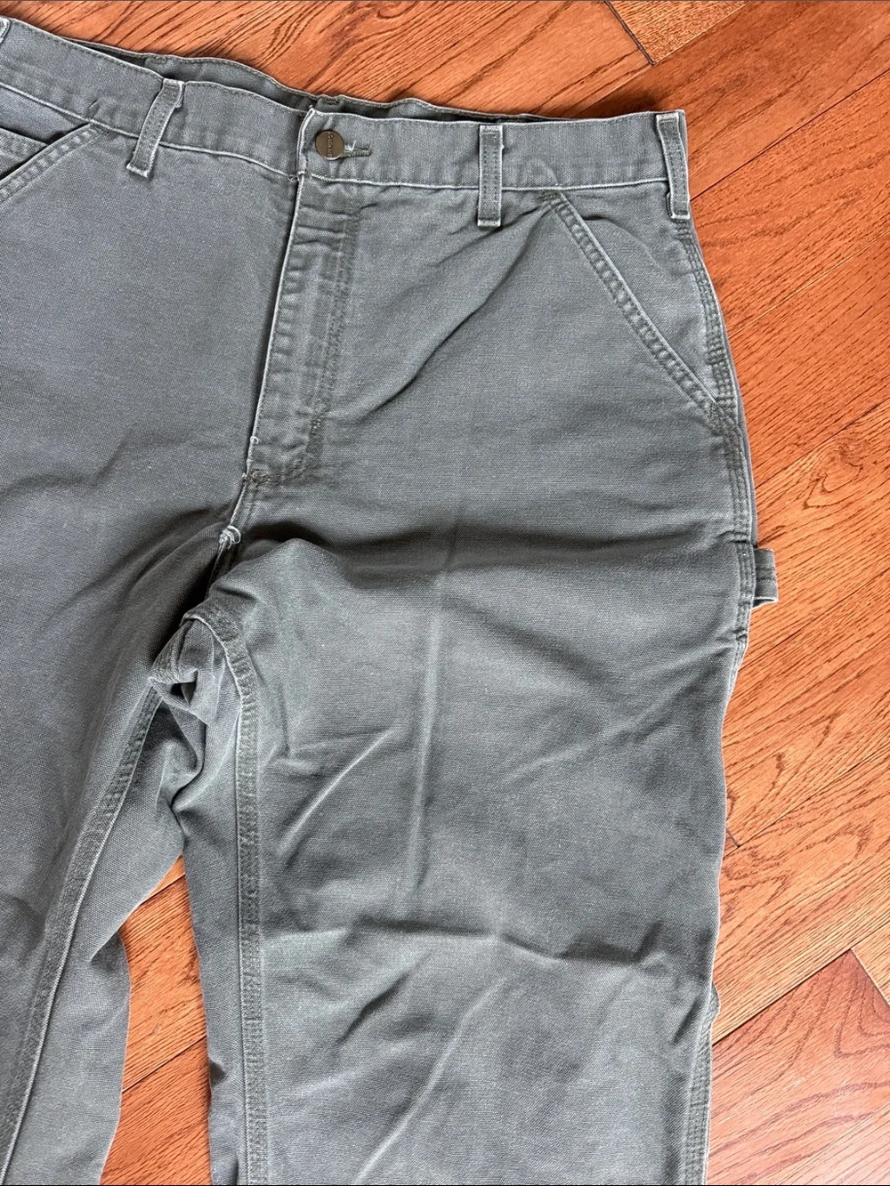 Carhartt Men's Green Work Pants - Durable Canvas Carpenter Trousers